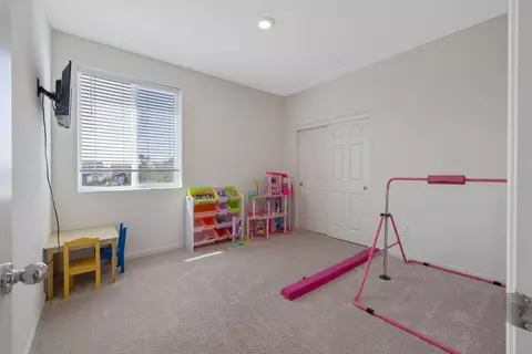 Bedroom - 3138 E Seeger Ave, Visalia, CA 93292 photo 4 of 5