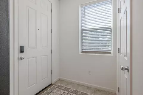 Entry Way - 3138 E Seeger Ave, Visalia, CA 93292 photo 1 of 15