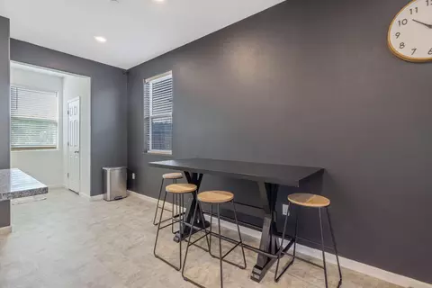 Entry Way - 3138 E Seeger Ave, Visalia, CA 93292 photo 4 of 15