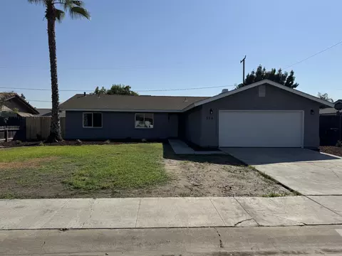 506 S Randle St, Tulare, CA 93274