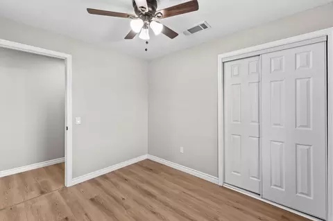 Bedroom - 19445 Rea Rd, Strathmore, CA 93267 photo 4 of 5