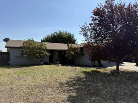 3425 W Laurel Ave, Visalia, CA 93277