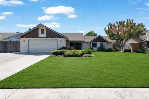 3737 W Victor Ave, Visalia, CA 93277