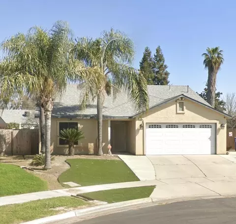 1151 Skyle Ln, Kingsburg, CA 93631