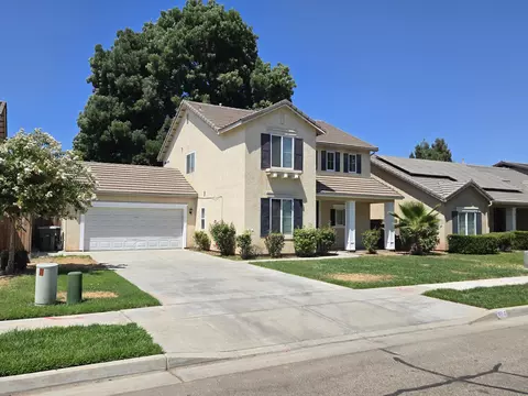 816 W Loyola Ave, Visalia, CA 93277