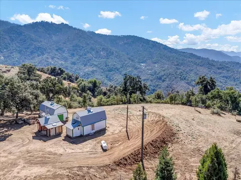 49229 Balch Park Rd, Springville, CA 93265