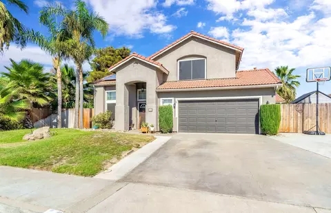 Exterior - 882 Encore Dr, Hanford, CA 93230 photo 3 of 7