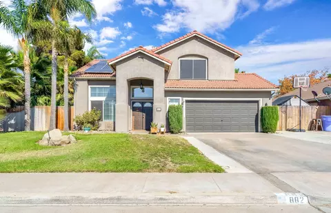 882 Encore Dr, Hanford, CA 93230