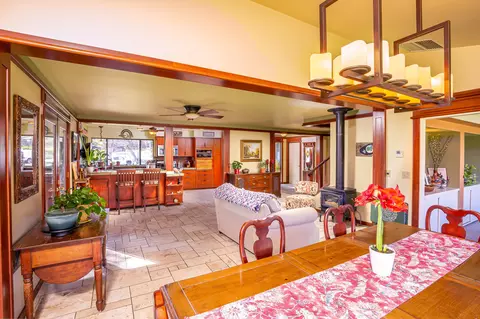 Dining - 43355 Sierra Dr #B, Three Rivers, CA 93271 photo 2 of 3