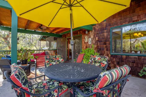 Exterior - 43355 Sierra Dr #B, Three Rivers, CA 93271 photo 7 of 22
