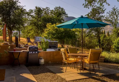 Exterior - 43355 Sierra Dr #B, Three Rivers, CA 93271 photo 17 of 22
