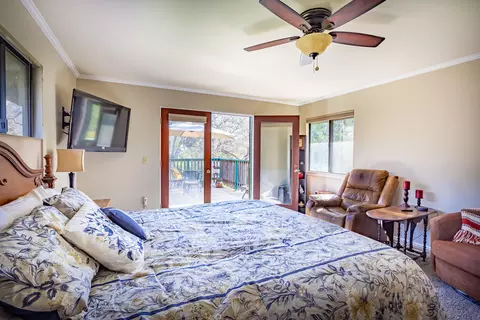 Bedroom - 43355 Sierra Dr #B, Three Rivers, CA 93271 photo 2 of 8