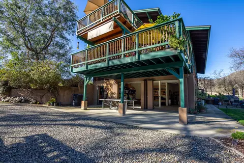Exterior - 43355 Sierra Dr #B, Three Rivers, CA 93271 photo 18 of 22