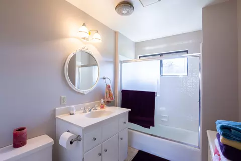 Bath - 43355 Sierra Dr #B, Three Rivers, CA 93271 photo 2 of 3