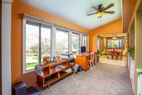 Entry Way - 43355 Sierra Dr #B, Three Rivers, CA 93271 photo 3 of 5