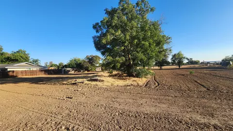 28438 13 12, Madera, CA 93638 photo 2