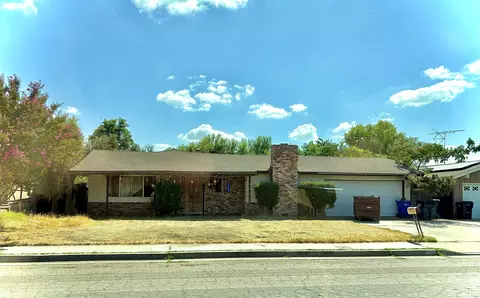 1741 W Kanai Ave, Porterville, CA 93257