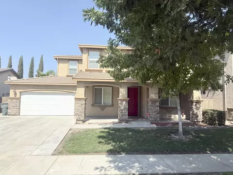 4112 W Clinton Ct, Visalia, CA 93291