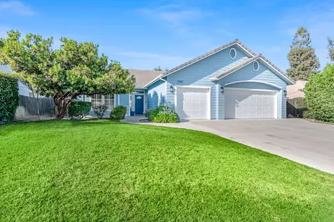1542 E Mary Dr, Visalia, CA 93292