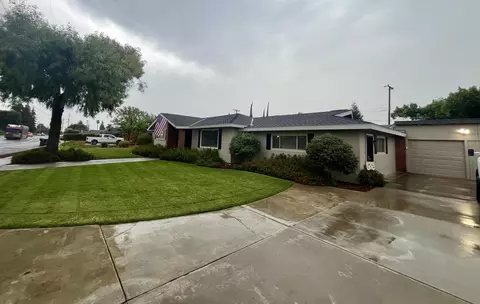 1145 N M St, Tulare, CA 93274
