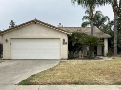 2108 N Woodland St, Visalia, CA 93291