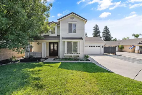 4105 W Concord Ct, Visalia, CA 93277