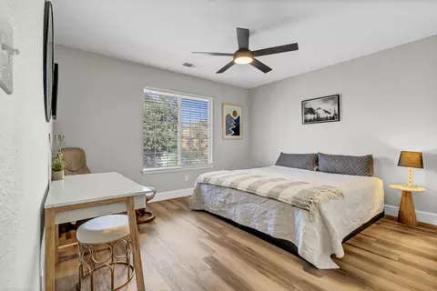 Bedroom - 42076 Black Oak Dr, Three Rivers, CA 93271 photo 3 of 5