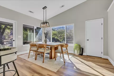 Dining - 42076 Black Oak Dr, Three Rivers, CA 93271 photo 1 of 2