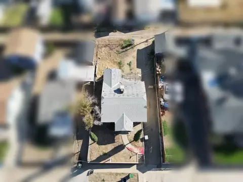 View/Area - 331 D St, Taft, CA 93268 photo 1 of 1