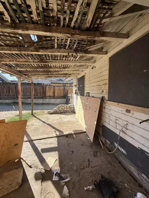 Exterior - 331 D St, Taft, CA 93268 photo 3 of 7