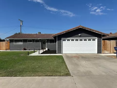 465 S Lansing St, Tulare, CA 93274