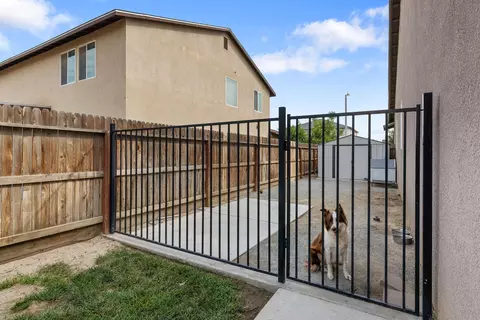 Exterior - 3926 E Myrtle Ave, Visalia, CA 93292 photo 13 of 13