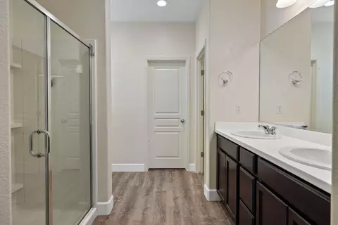 Entry Way - 3926 E Myrtle Ave, Visalia, CA 93292 photo 11 of 14