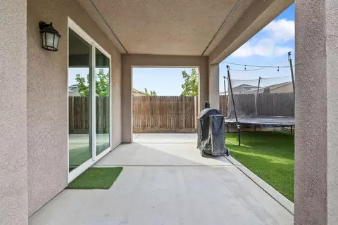 Exterior - 3926 E Myrtle Ave, Visalia, CA 93292 photo 5 of 13