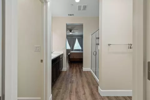 Entry Way - 3926 E Myrtle Ave, Visalia, CA 93292 photo 14 of 14