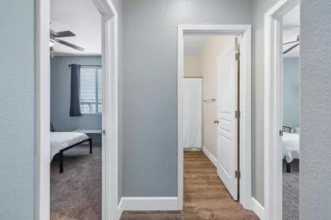 Entry Way - 3926 E Myrtle Ave, Visalia, CA 93292 photo 2 of 14