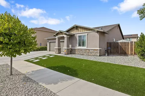 Exterior - 3926 E Myrtle Ave, Visalia, CA 93292 photo 3 of 13