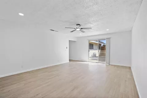 1025 Linda Ln, Lemoore, CA 93245 photo 14