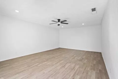 1025 Linda Ln, Lemoore, CA 93245 photo 13
