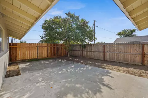 1025 Linda Ln, Lemoore, CA 93245 photo 28