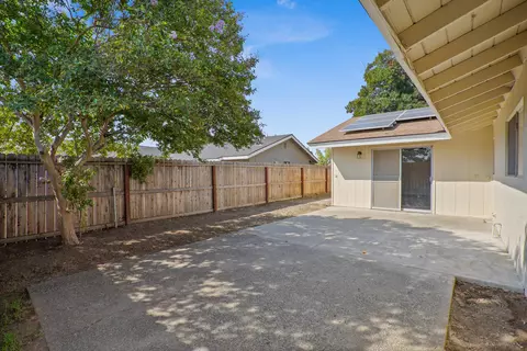 1025 Linda Ln, Lemoore, CA 93245 photo 29