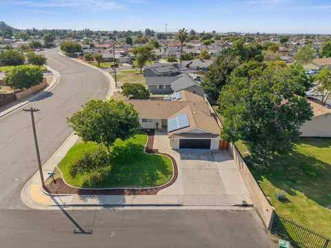 1025 Linda Ln, Lemoore, CA 93245 photo 33