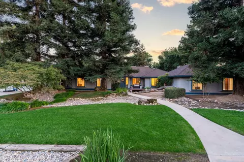 5837 W Stewart Ave, Visalia, CA 93291