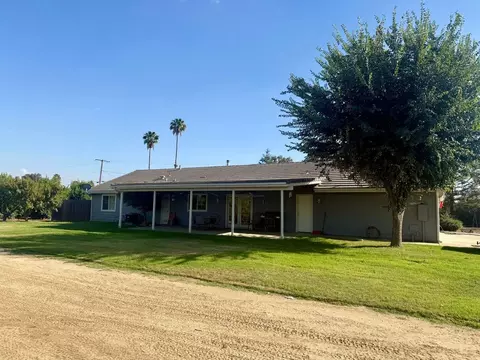 15434 Ave 330, Ivanhoe, CA 93235 photo 2