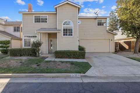 2435 N Clark St, Visalia, CA 93292