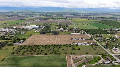 Ave 92, Terra Bella, CA 93270 photo 3