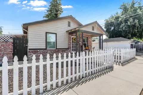 602 S Conyer St, Visalia, CA 93277