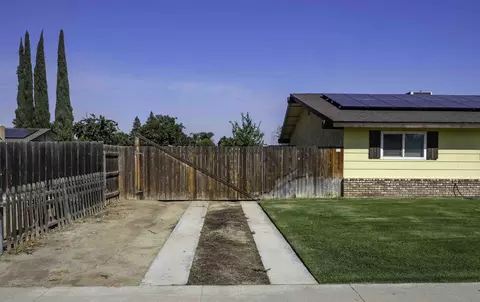 3116 W Beech Ave, Visalia, CA 93277 photo 24