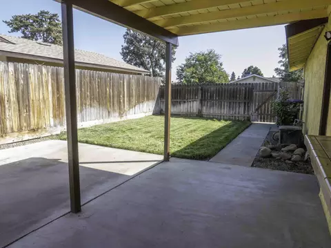 3116 W Beech Ave, Visalia, CA 93277 photo 20