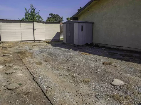 3116 W Beech Ave, Visalia, CA 93277 photo 29